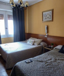32 - Chambre à la pension.