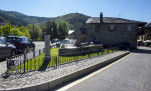 17 - Pèlerin à la sortie du village